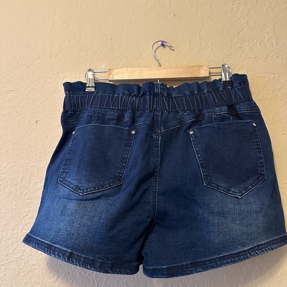 Flamingo  Dark Blue Jean Shorts with Golden Chain Drawstring - Picture 5 of 8